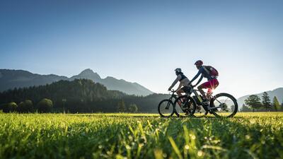 Chiemgauer Radlfrühling - Alltag auf der Alm