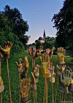 Kunstausstellung Gärten der Zeit im Rathaus & Kurpark