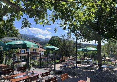 Livemusik im Biergarten vom Gasthaus Kampenwand