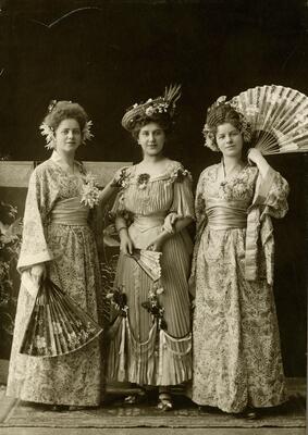 Zwischen Emanzipation und schmückendem Beiwerk - Frauen in der Fasnacht