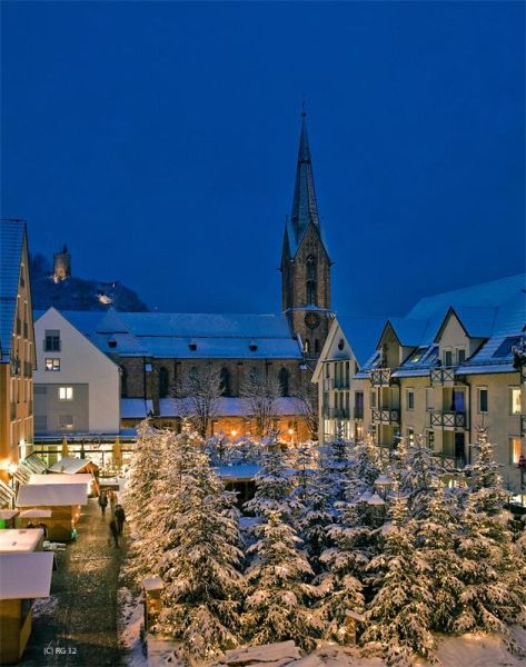 Der Nikoluas auf dem Weihnachtsmarkt