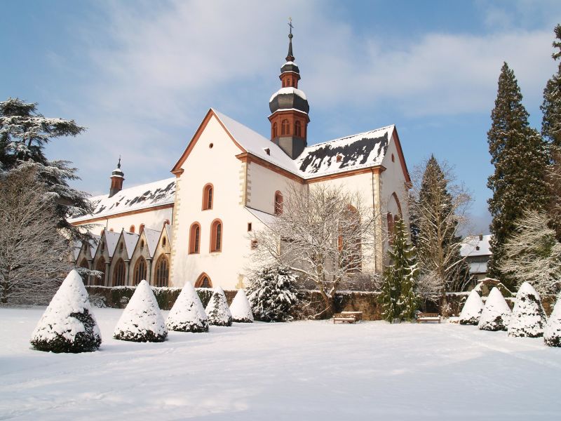 Romantischer Weihnachtsmarkt Kloster Eberbach Region Frankfurt Rhein Main