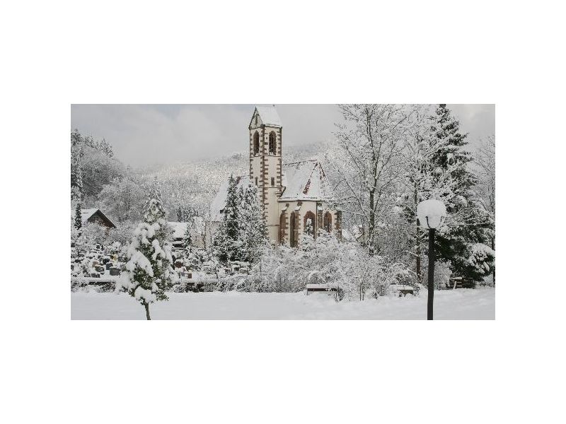 Dorfkirche im Winter