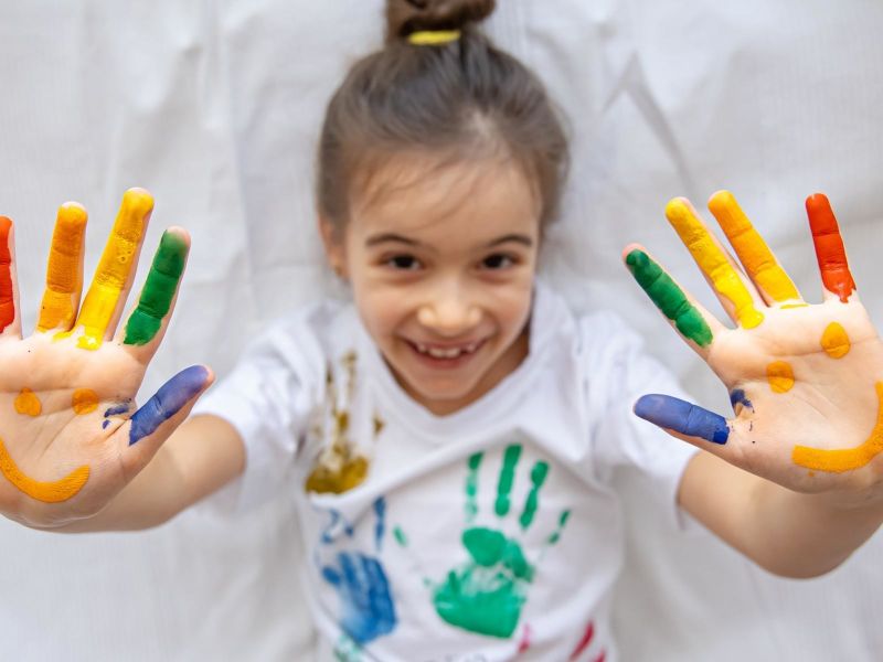 Kinderprogramm: T-Shirt bemalen in Brigels