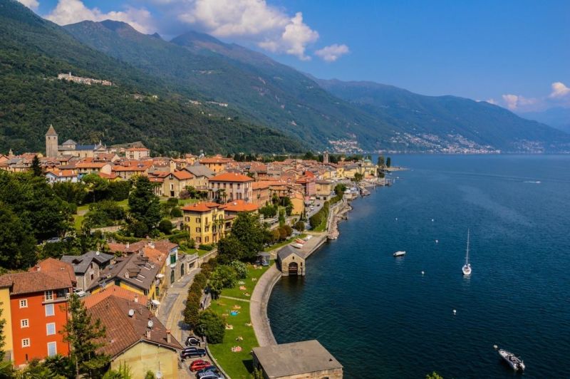 Tagesfahrt mit Heizmann Reisen: Sonntagsmarkt in Cannobio