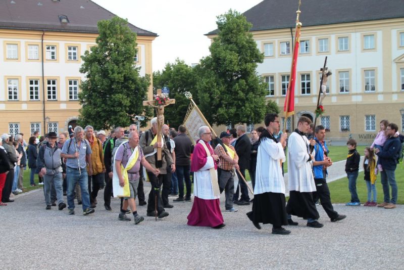 Riedenburger Fusswallfahrt nach Altötting