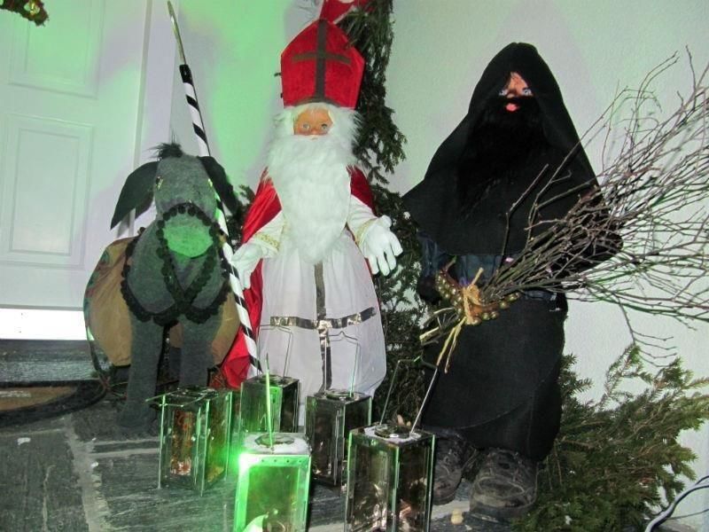 Adventsfenster in Dardin