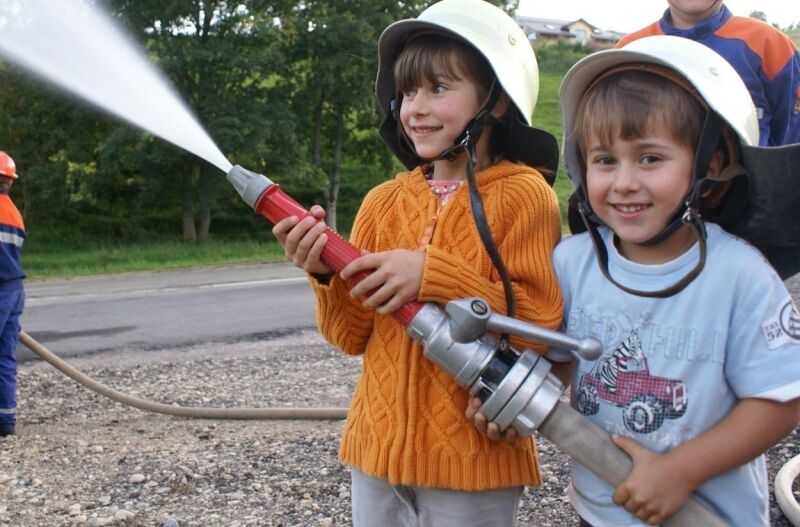 Kindersommer: Besuch bei der Feuerwehr Wieden