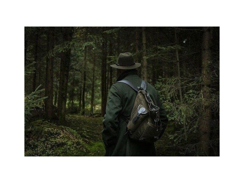 Wanderung mit dem Jäger in der Abenddämmerung
