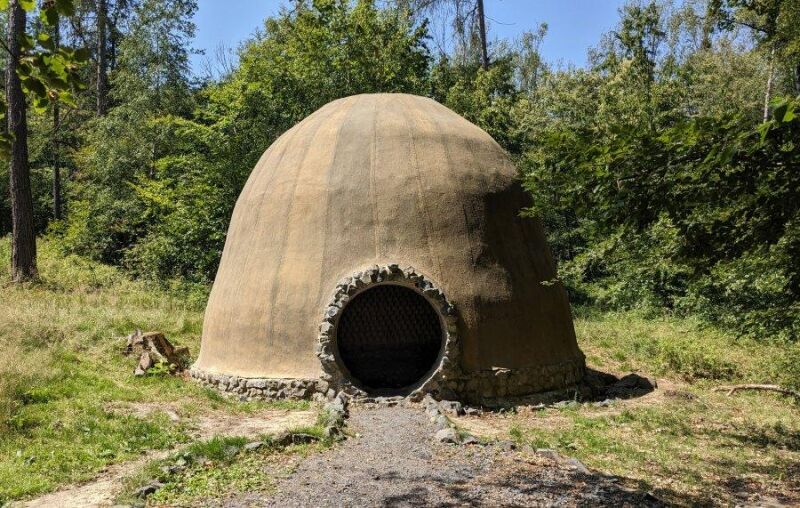 Ruhestatt und Abkehr - Rundwanderung im Hohen Habichtswald