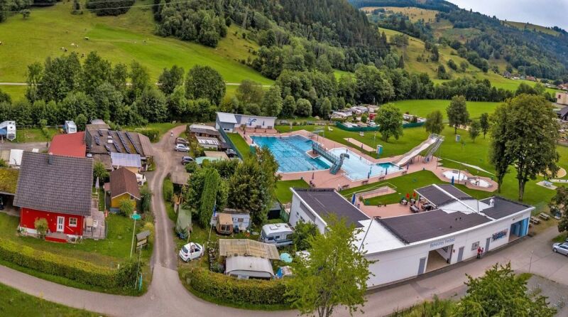 Kennenlern-Hock auf dem Campingplatz